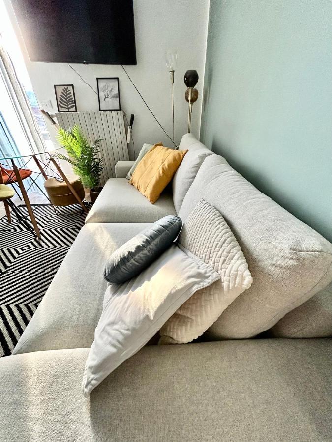 Design Home At Garda Lake Desenzano del Garda Exteriör bild